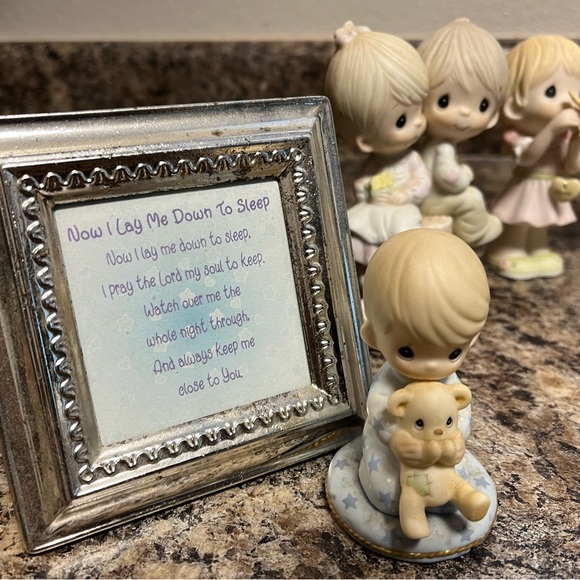 9 piece lot of various precious moments - Picture 5 of 5